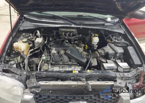 2006 Ford Escape z USA, uszkodzony, nr VIN 1FMYU03146KC95026